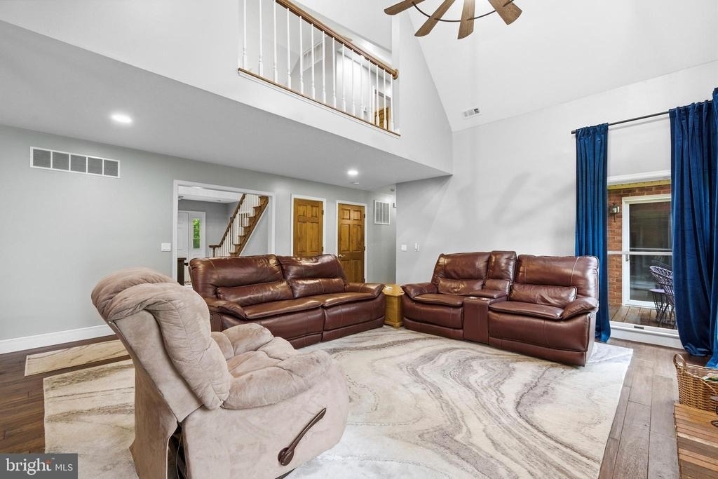 1126 Somerset Lane - Photo 18