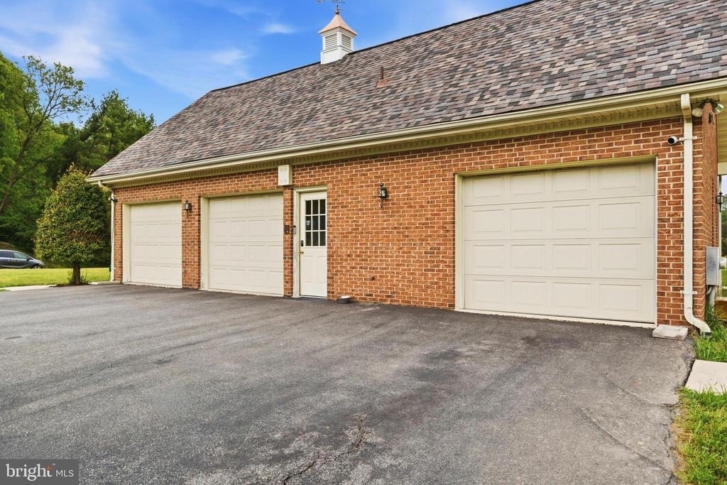 1126 Somerset Lane - Photo 53