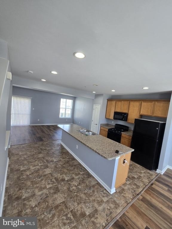 7720 Village Park Drive - Photo 8