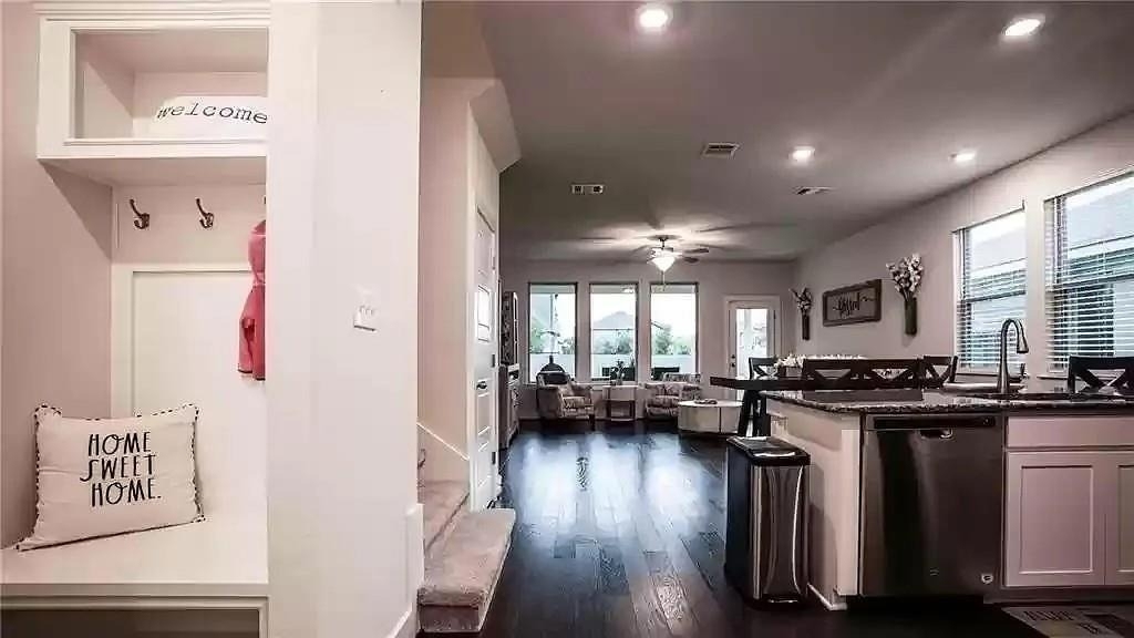 15928 Cadoz Dr - Photo 15