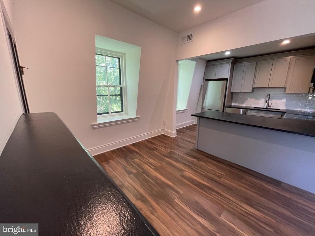191 Prince George Street - Photo 5