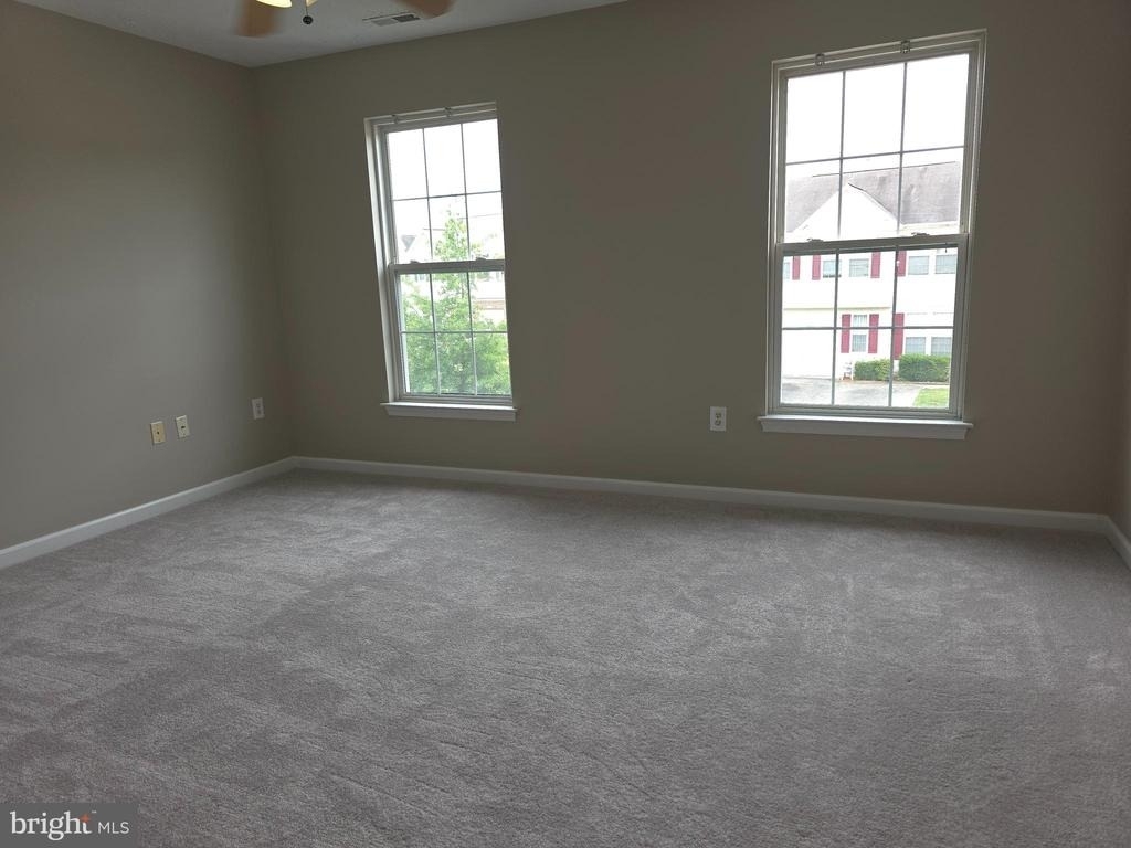 218 Eisenhower Court - Photo 12
