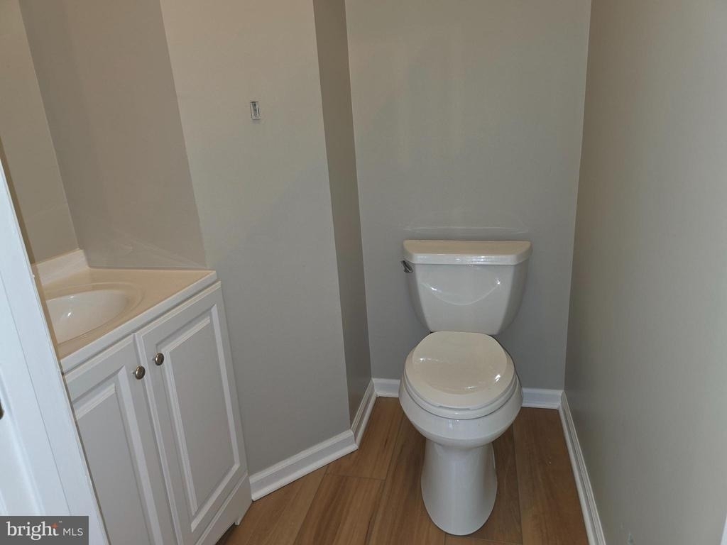 218 Eisenhower Court - Photo 5