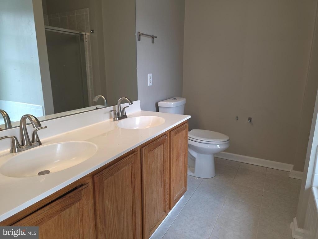218 Eisenhower Court - Photo 10