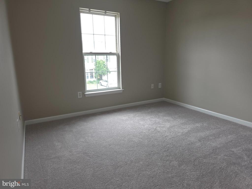 218 Eisenhower Court - Photo 13