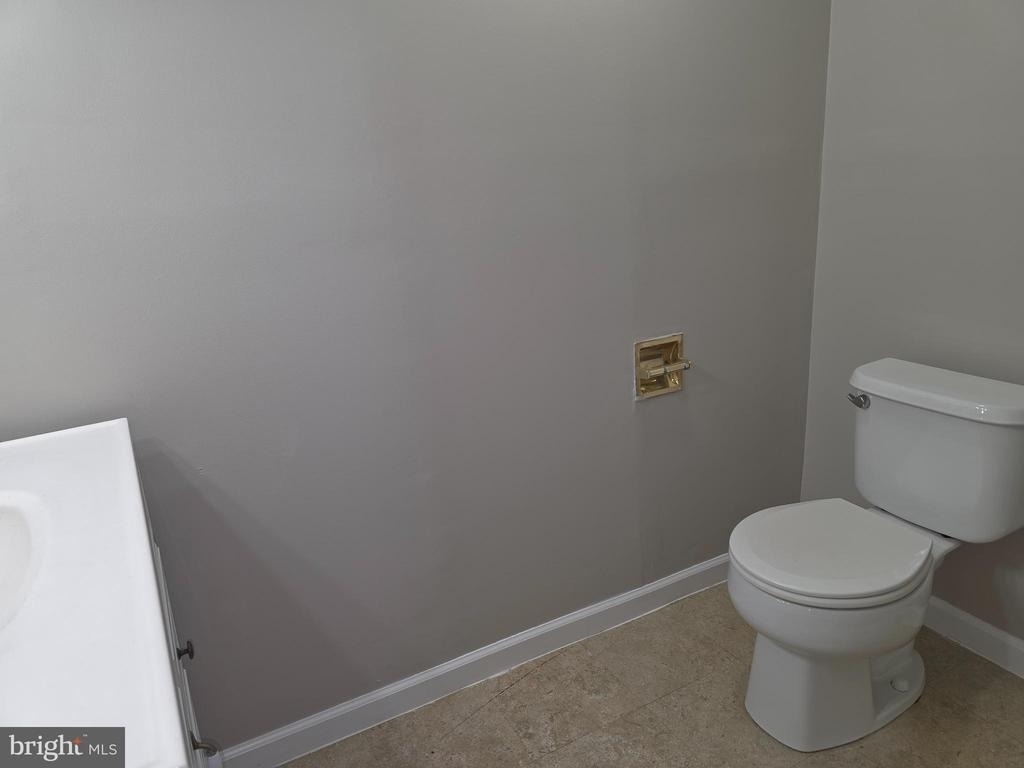 218 Eisenhower Court - Photo 18