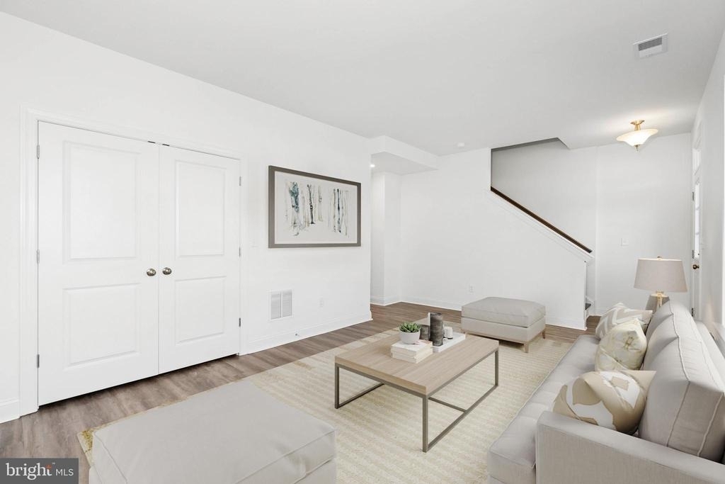 838 Mapleton Avenue - Photo 18