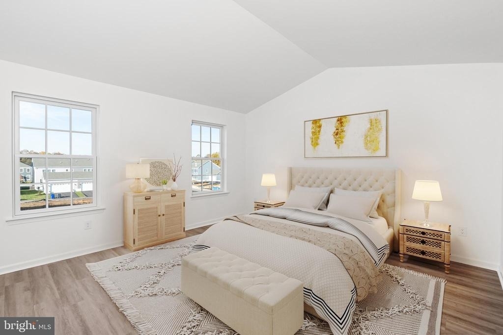 838 Mapleton Avenue - Photo 10