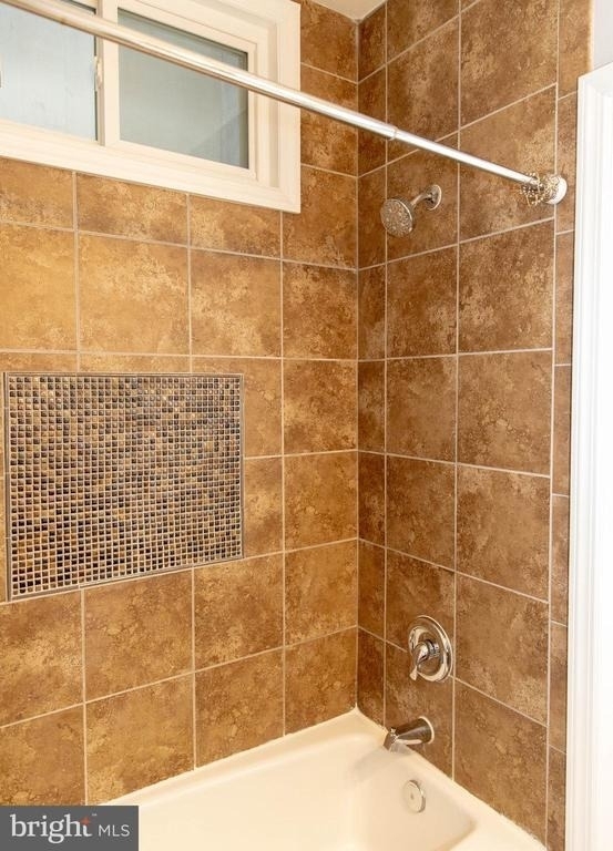 3935 9th Street Ne - Photo 10