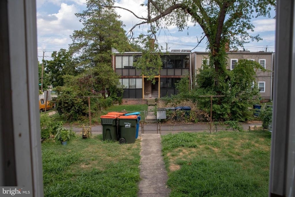 3935 9th Street Ne - Photo 18