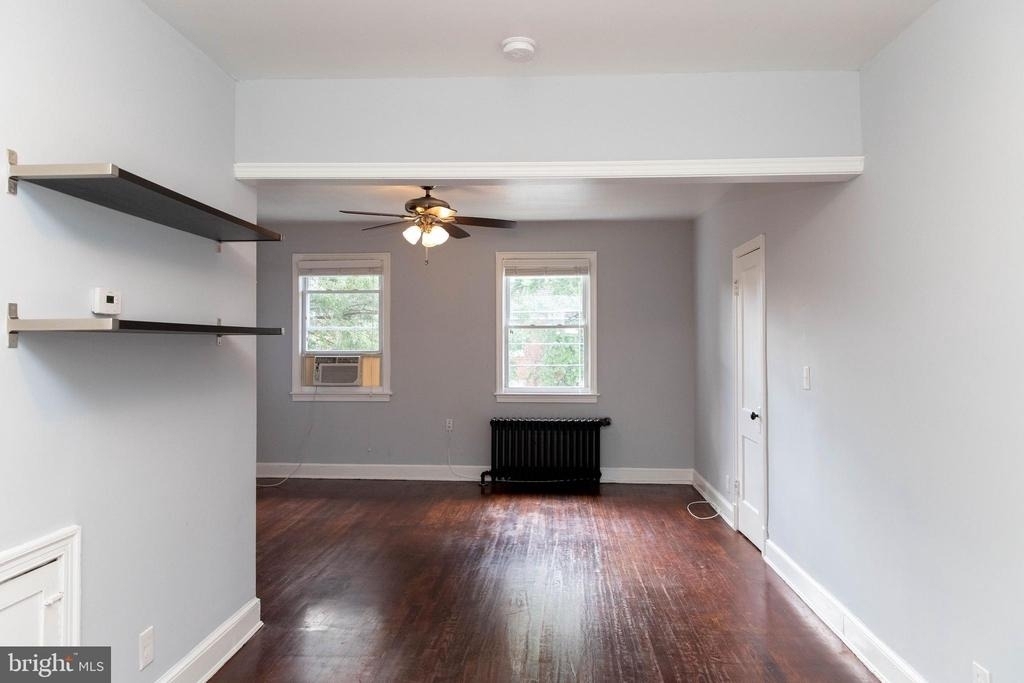 3935 9th Street Ne - Photo 2