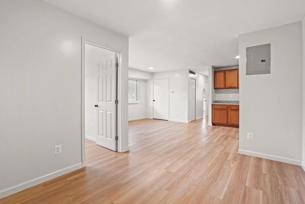 808 Chesapeake Street Se - Photo 2
