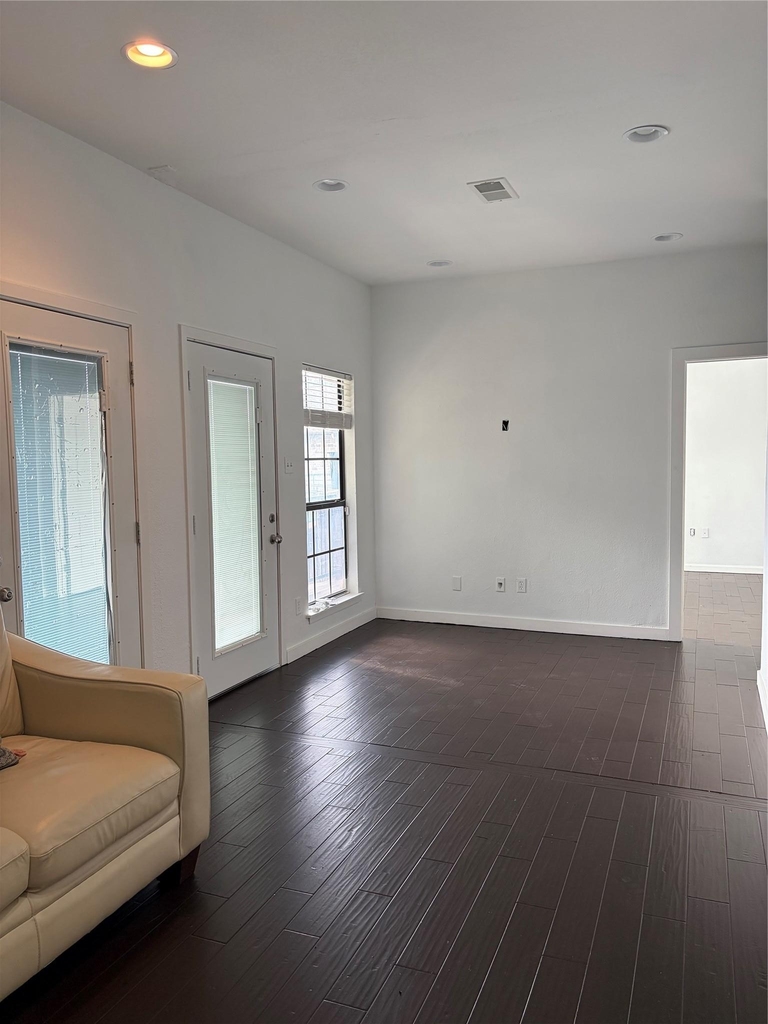 3101 Birch Dr - Photo 3
