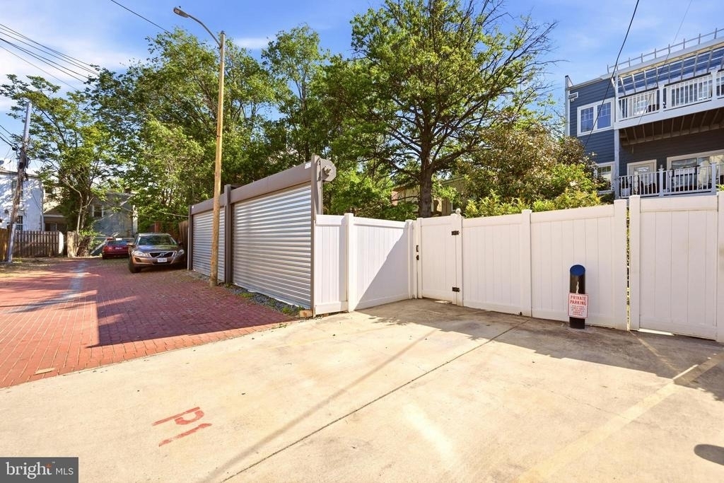630 14th Street Ne - Photo 23