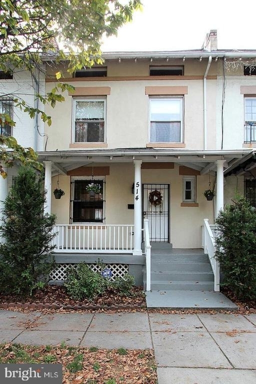 514 Columbia Road Nw - Photo 0