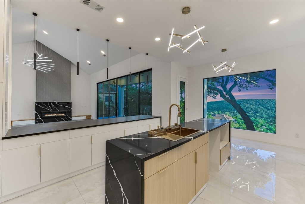 9409 Bell Mountain Dr - Photo 14