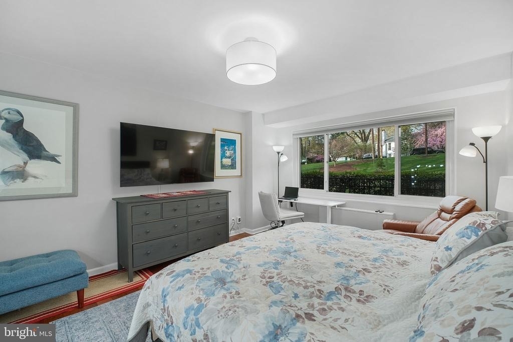 4201 Cathedral Avenue Nw - Photo 13