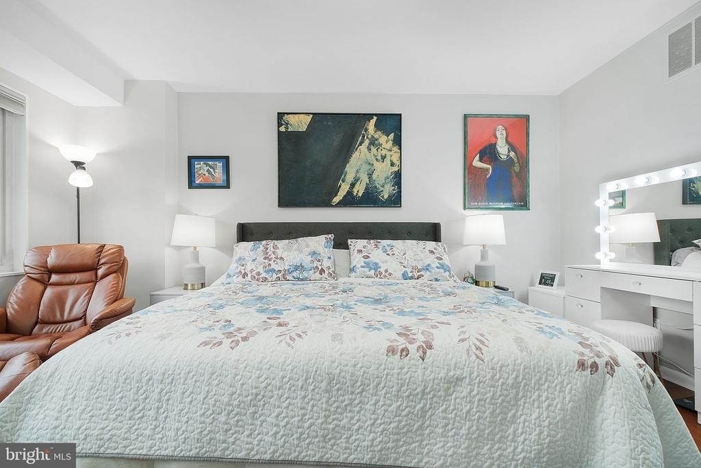 4201 Cathedral Avenue Nw - Photo 14