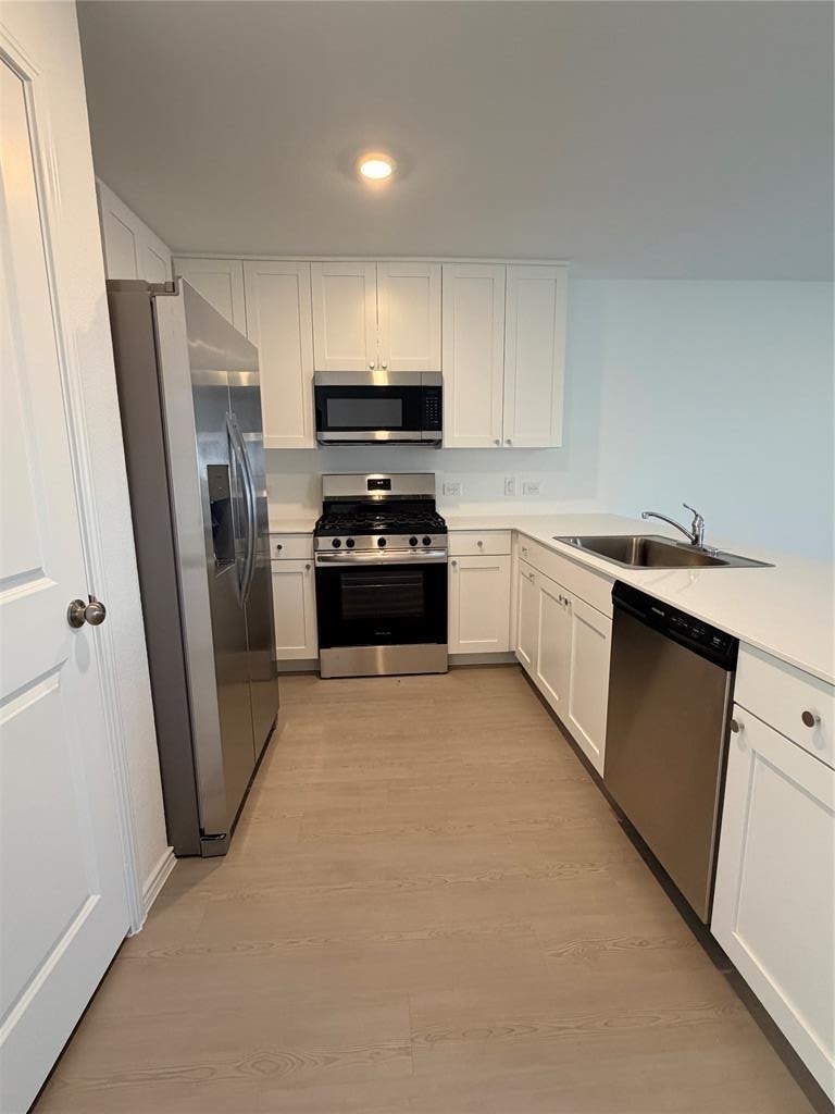 208 Skyfire St - Photo 3