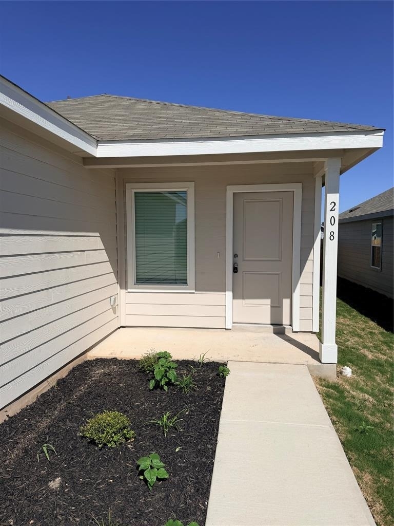 208 Skyfire St - Photo 0