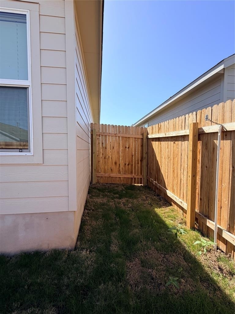 208 Skyfire St - Photo 21