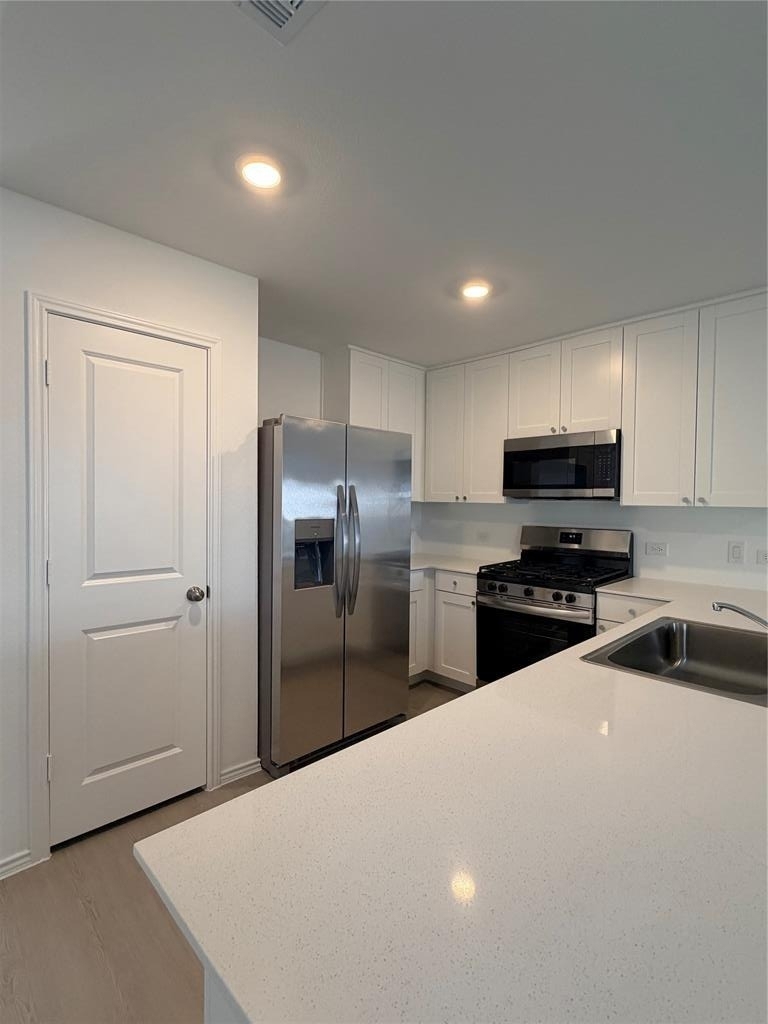 208 Skyfire St - Photo 2