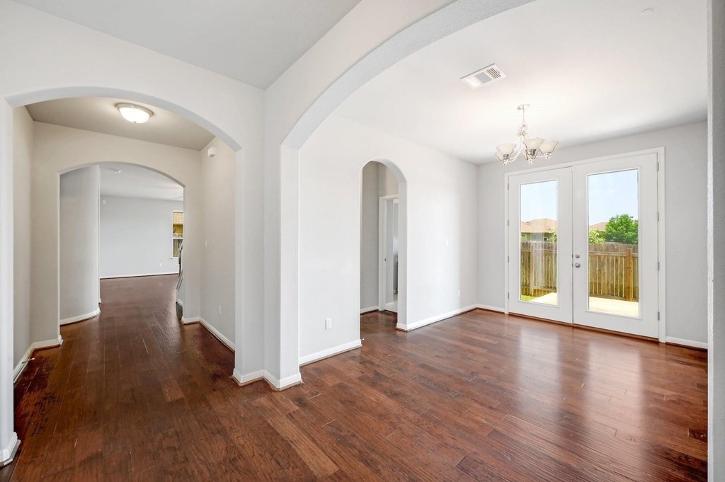176 Flannery Ln - Photo 0