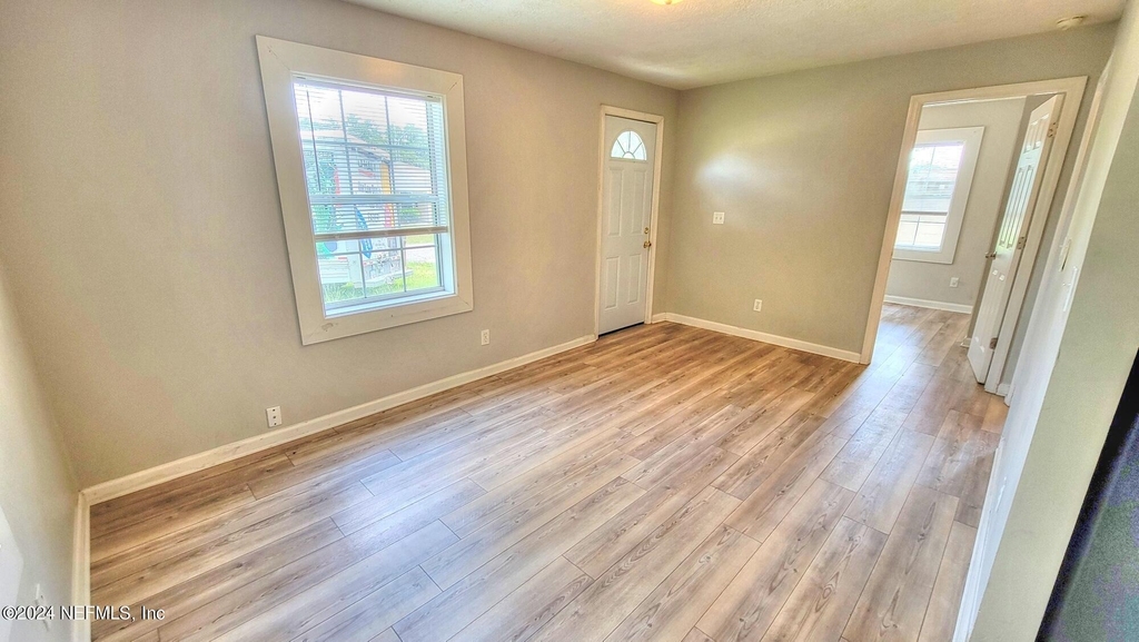 9248 9th Avenue - Photo 8