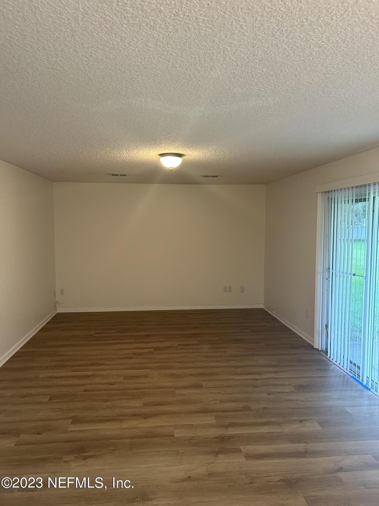1603 Canopy Oaks Drive - Photo 2