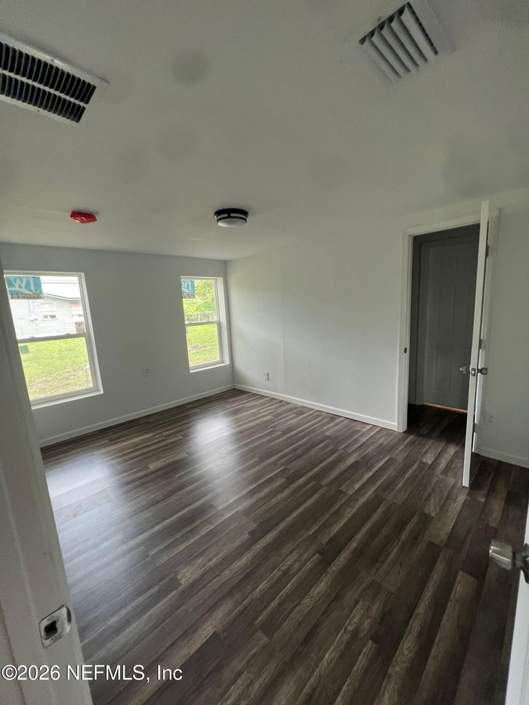 8319 Dandy Avenue - Photo 6