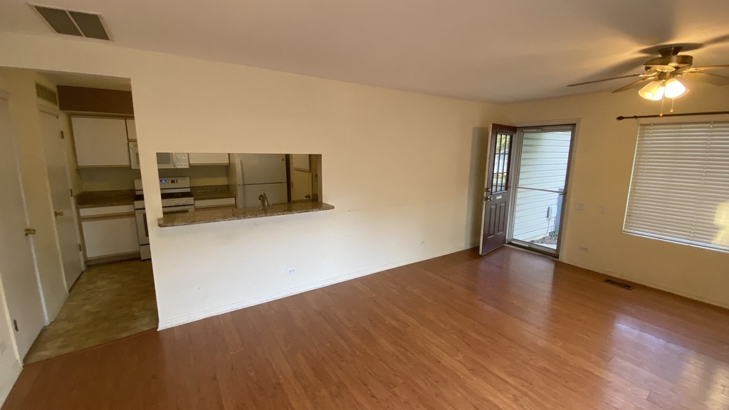 437 Valley Forge Court - Photo 3