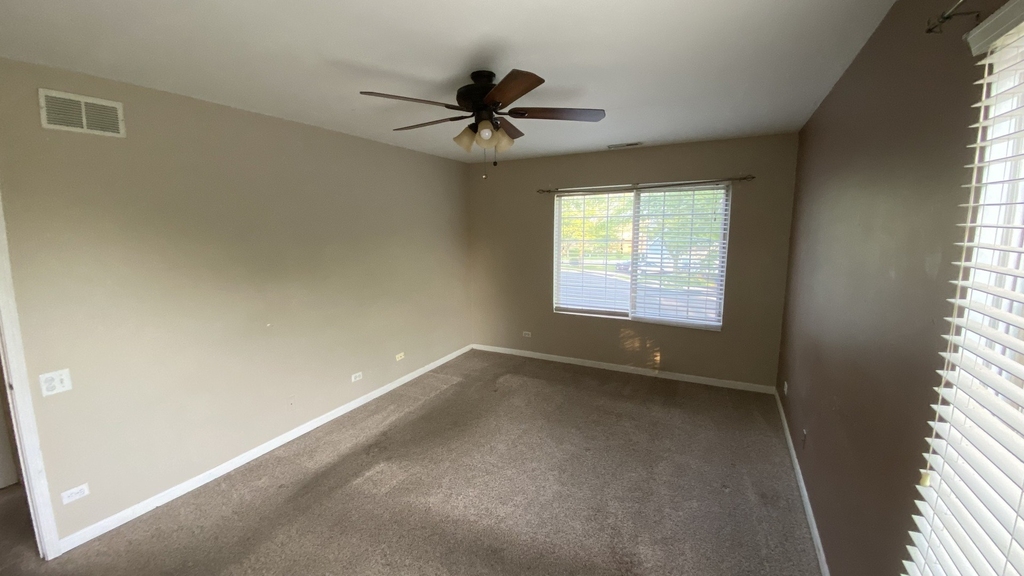 437 Valley Forge Court - Photo 7