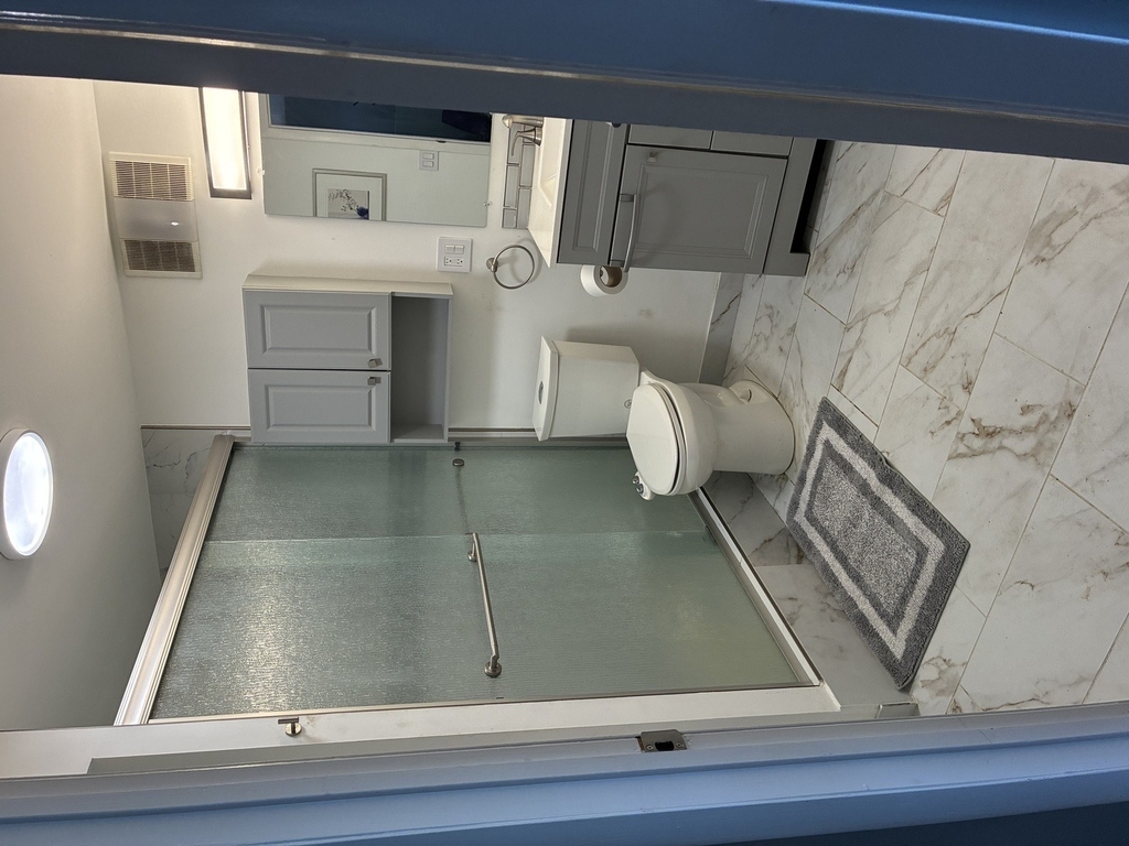 600 S Dearborn Street - Photo 1