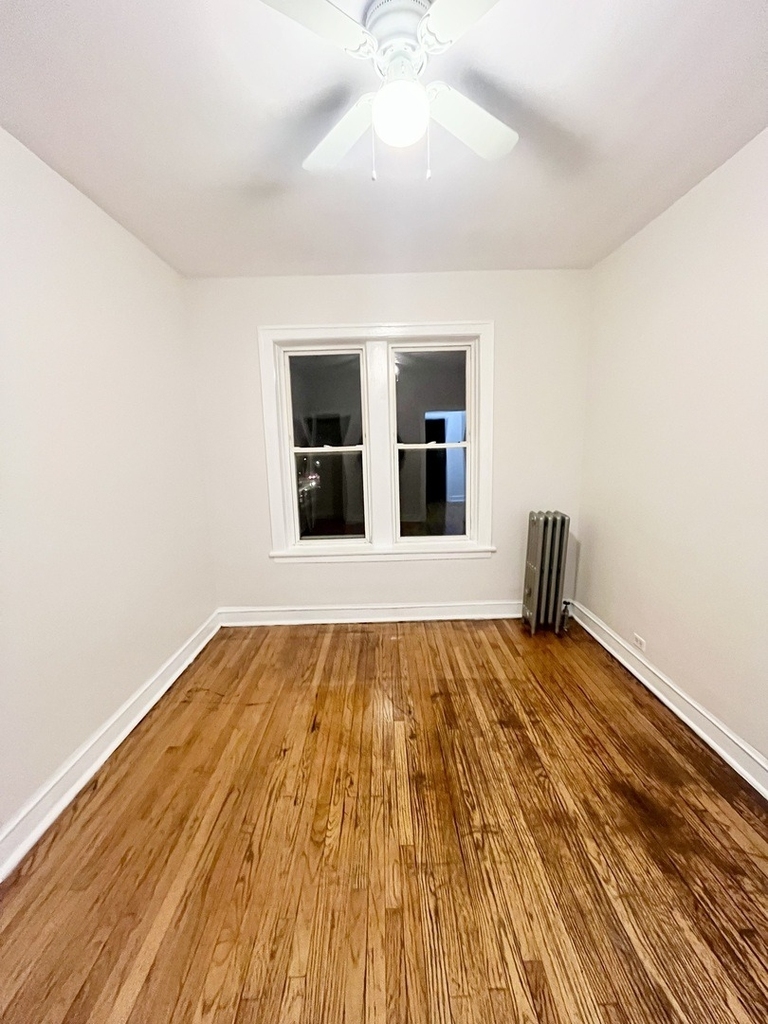 4300 W Shakespeare Avenue - Photo 1