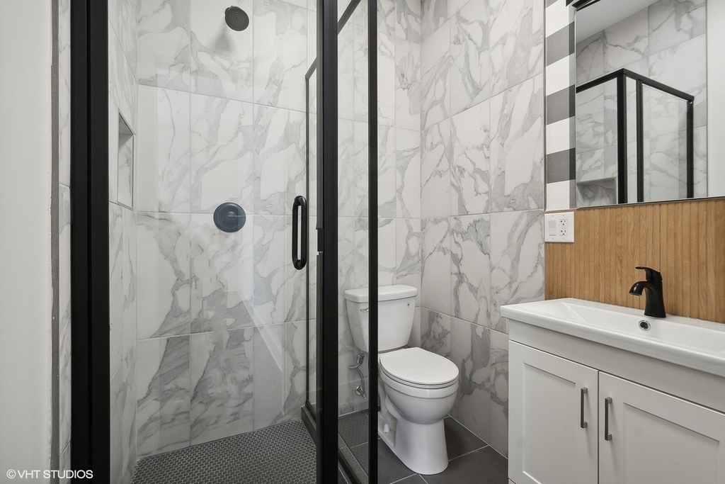 1114 W Grand Avenue - Photo 5