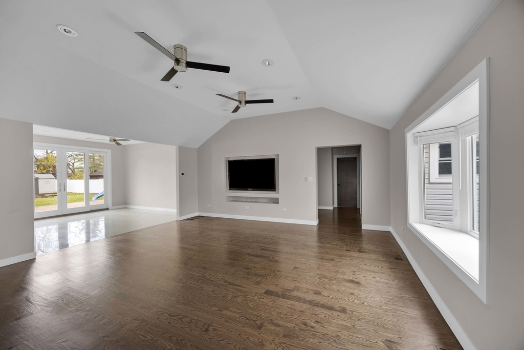 9059 Oneill Drive - Photo 4