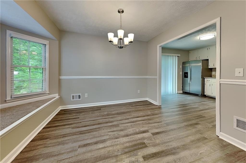 3111 Fife Way - Photo 6