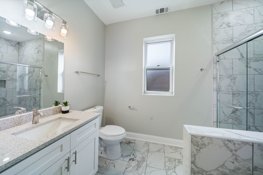 5426 W Jackson Boulevard - Photo 6