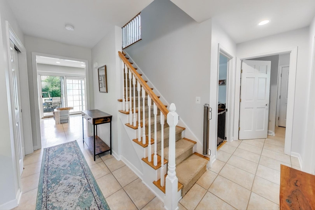 21301 N Woodland Avenue - Photo 2