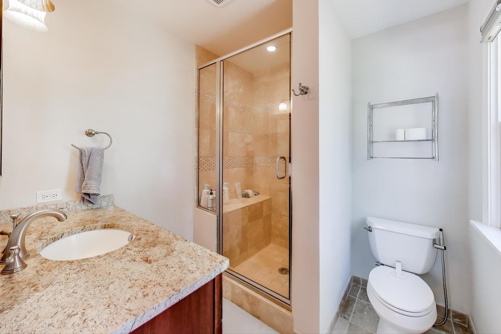 21301 N Woodland Avenue - Photo 20