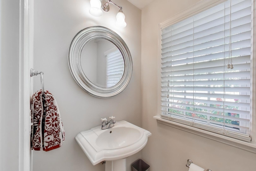 21301 N Woodland Avenue - Photo 15