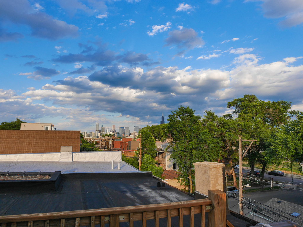 2107 W Ohio Street - Photo 22