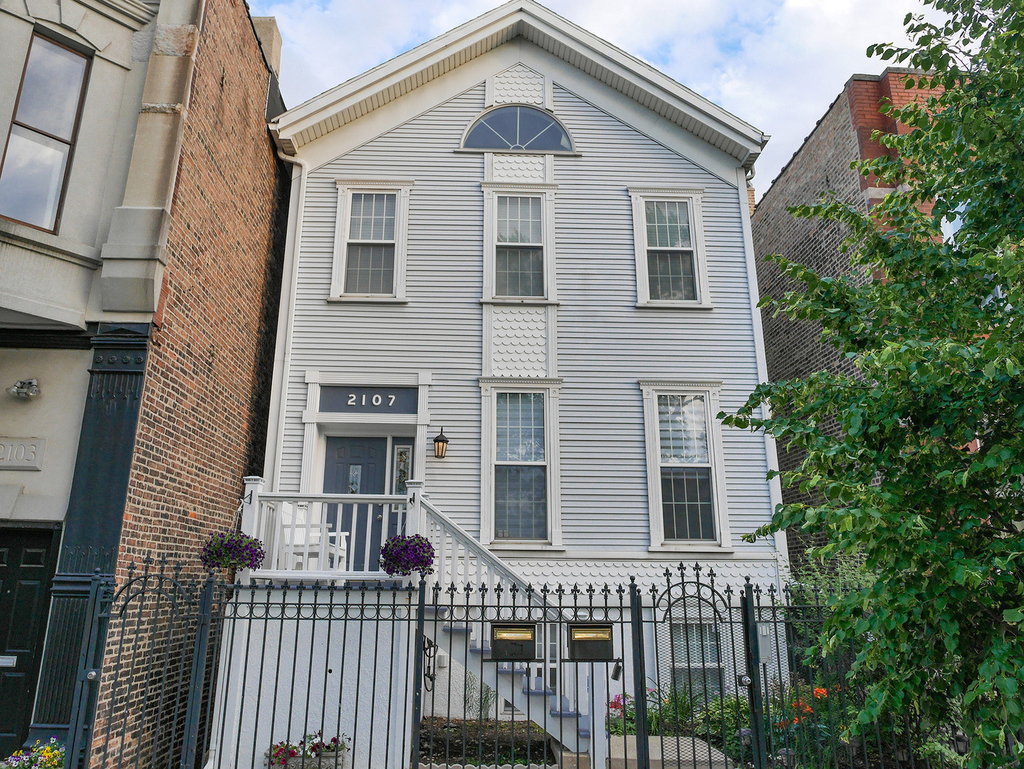 2107 W Ohio Street - Photo 0