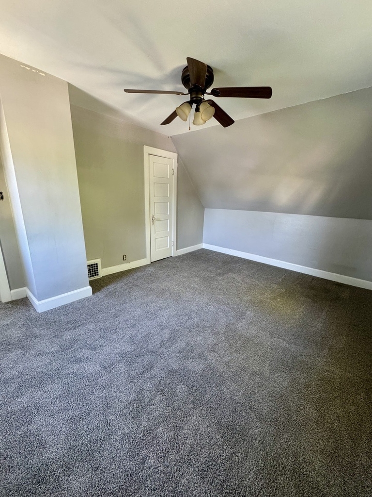 625 25th Avenue - Photo 3