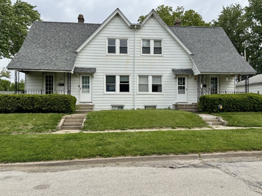 625 25th Avenue - Photo 0
