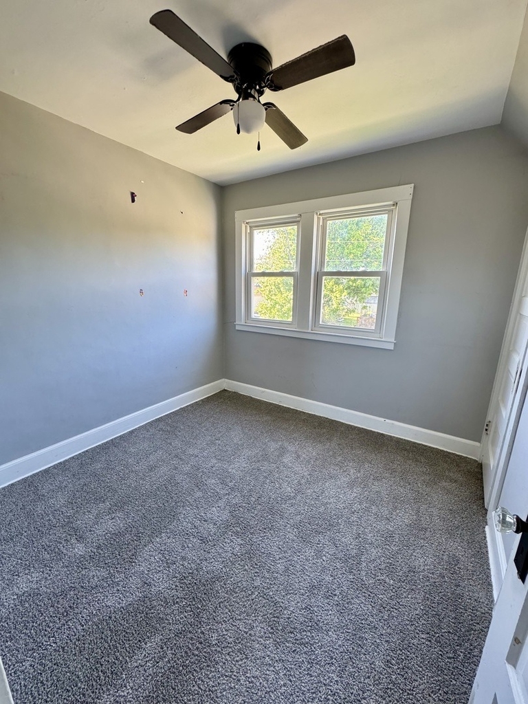 625 25th Avenue - Photo 7