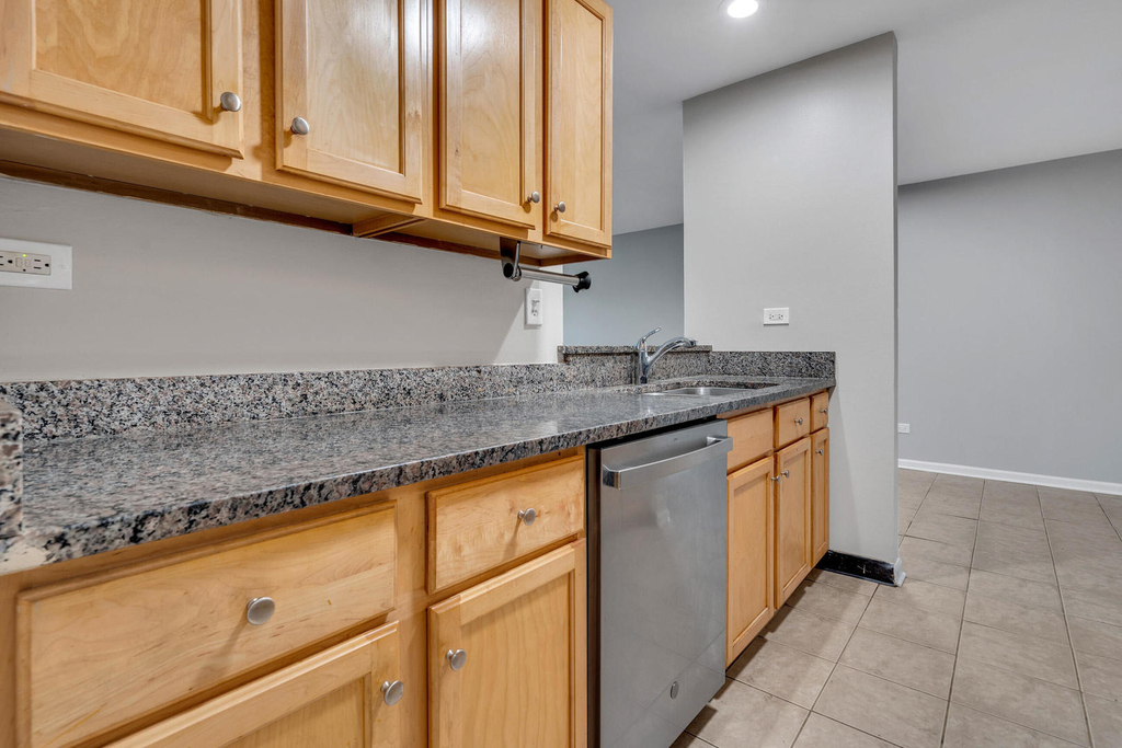 1919 Prairie Square - Photo 6