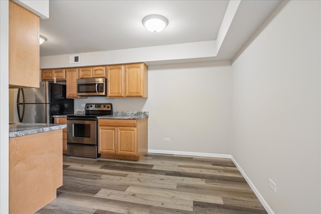 920 Casey Court - Photo 3
