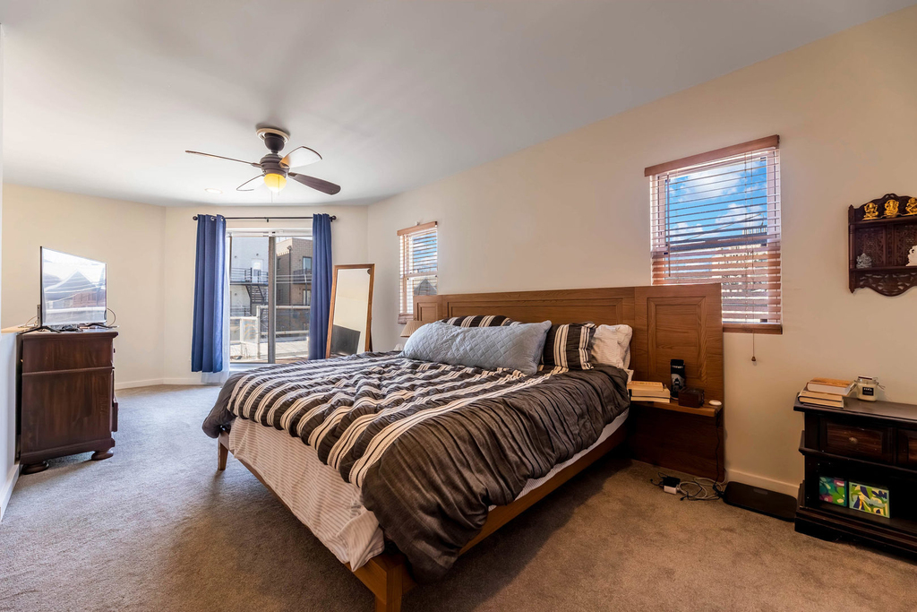 1060 N Hermitage Avenue - Photo 10