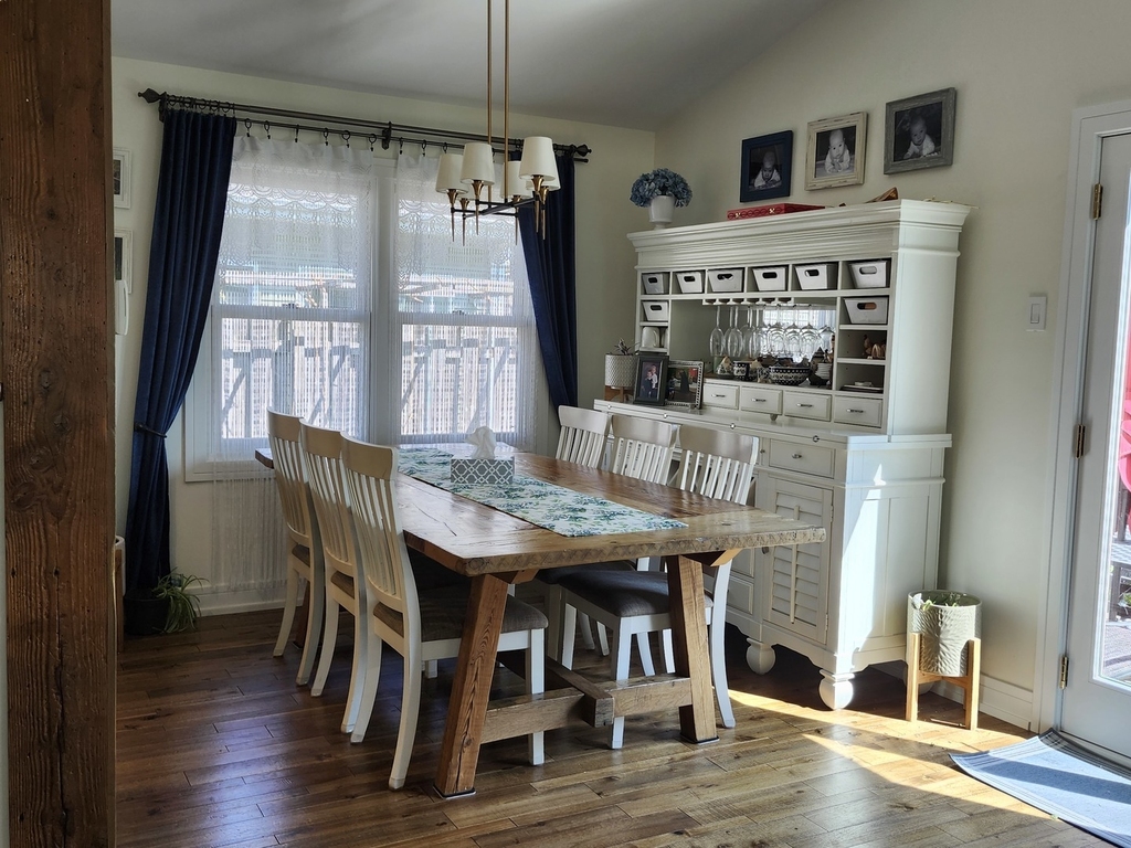 301 Oakbrook Court - Photo 10
